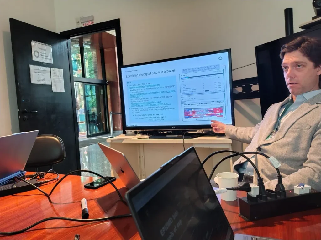 Sesión teórica de la capacitación con Oxford Nanopore Technologies en Brasil